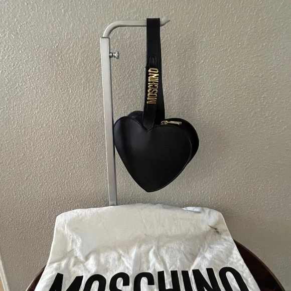 Moschino vintage heart purse - Picture 3 of 5